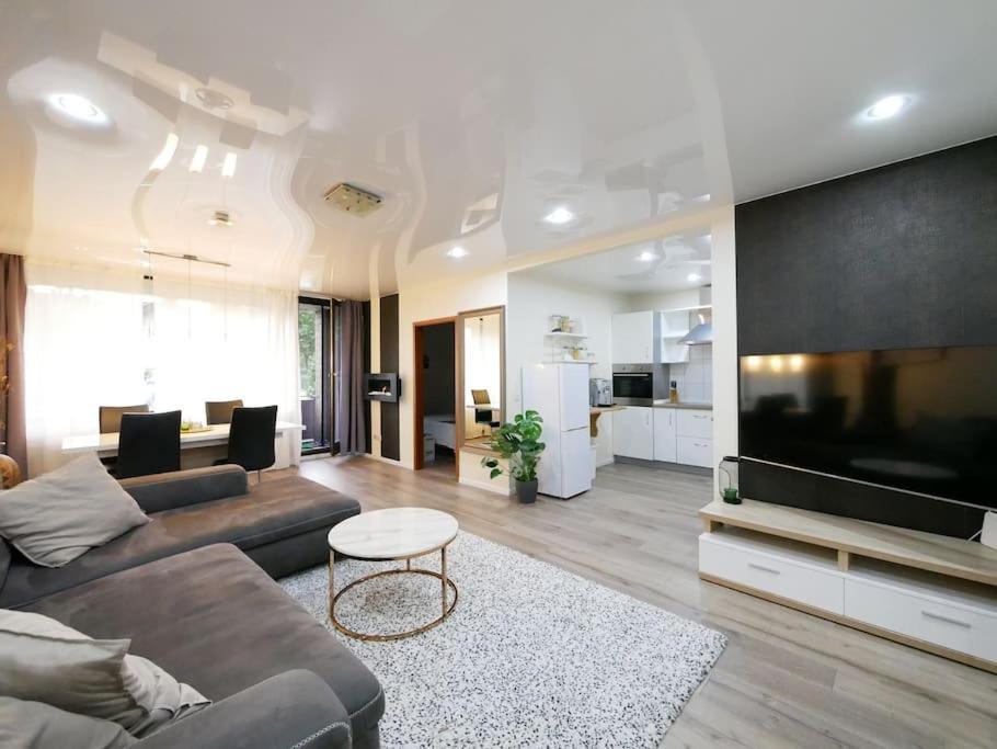 61 M2 Erdgeschosswohnung Mit Eigenem Parkplatz Vorm Haus Osnabrück Exteriér fotografie